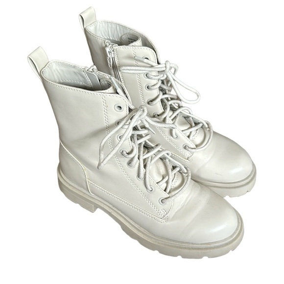 No boundaries gray cream lace up boots size 6.5 - Picture 1 of 10
